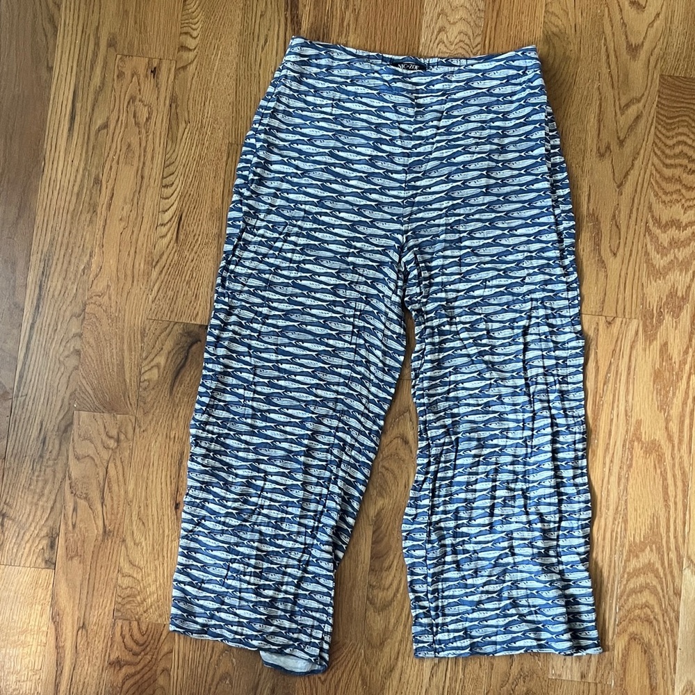 Blue and White sardine Nic+Zoe pants size 4